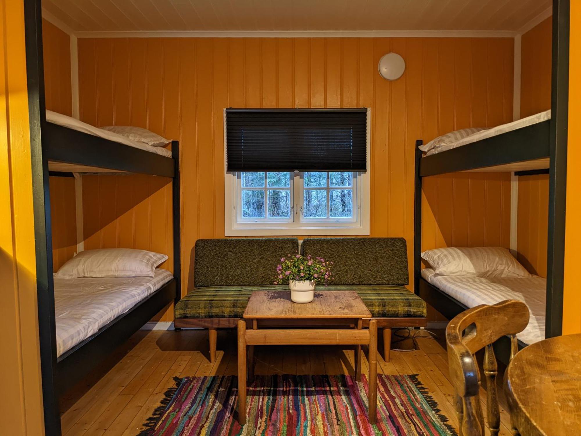 Neset Skydsstasjon Hotel Flesberg Ruang foto